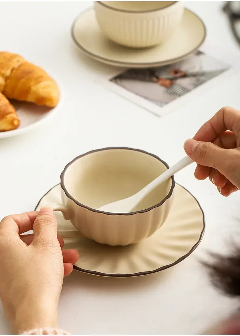 Cup & Saucer Set